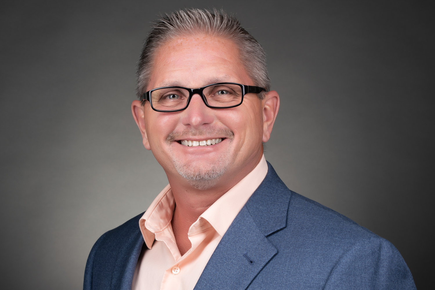 Randy Business Headshot 1